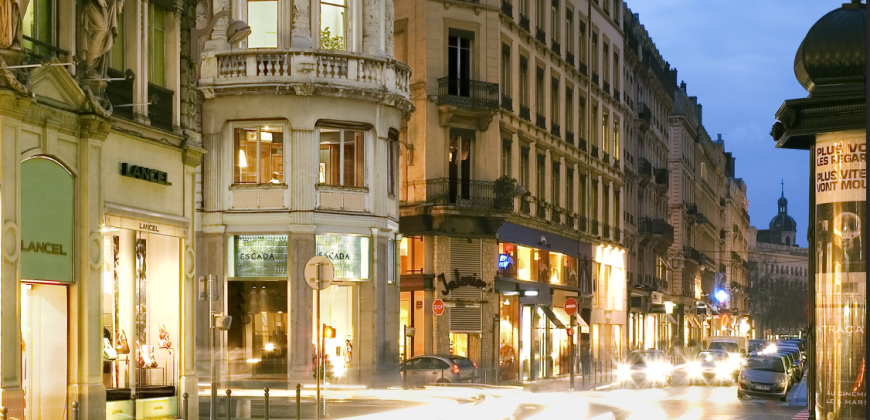 Emplacement N°1 – Rue Edouard Herriot – LYON 2ème – Boutique à céder – Local commercial
